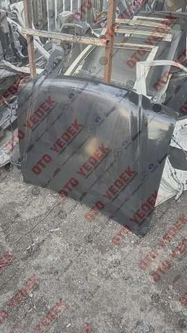 Toyota Hilux motor kaputu